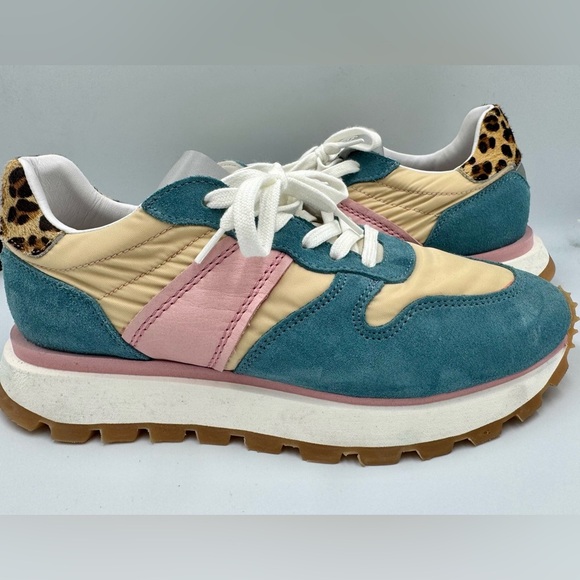 GREATS NWT Sz 8.5 Stylish Blue and Pink Women's Greenpoint Running Sneakers - Picture 2 of 8